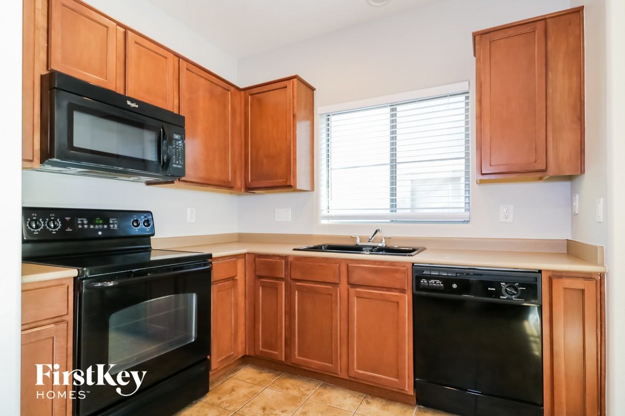 10323 W Viaduct Del Sol - Photo 5 of 15
