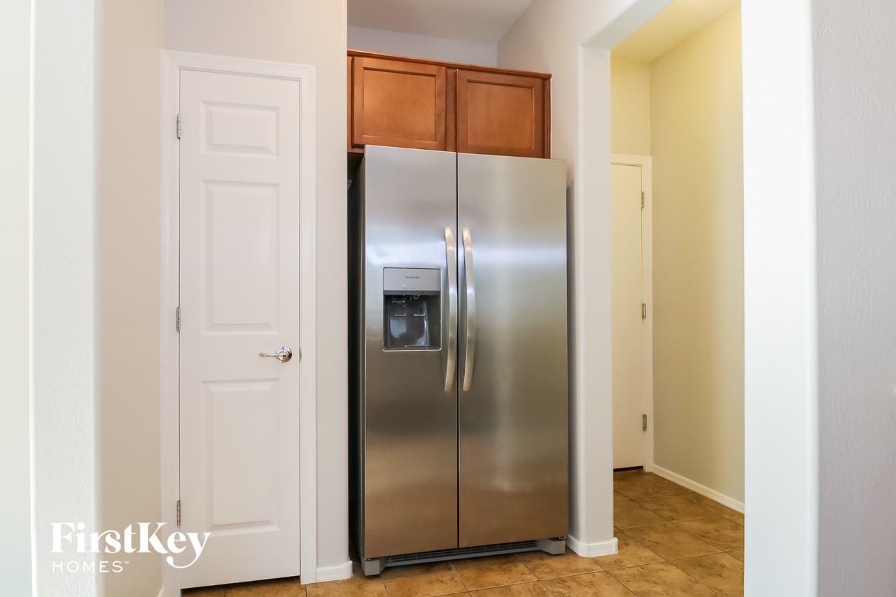 10323 W Viaduct Del Sol - Photo 6 of 15