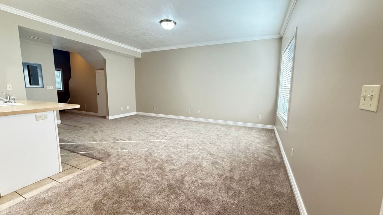 6784 S 950 E - Photo 5 of 11