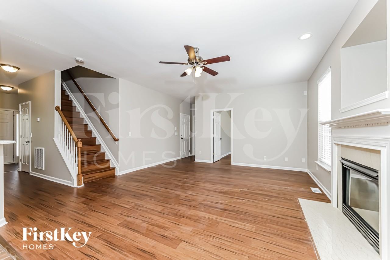 6221 Elderbush Dr - Photo 2 of 15