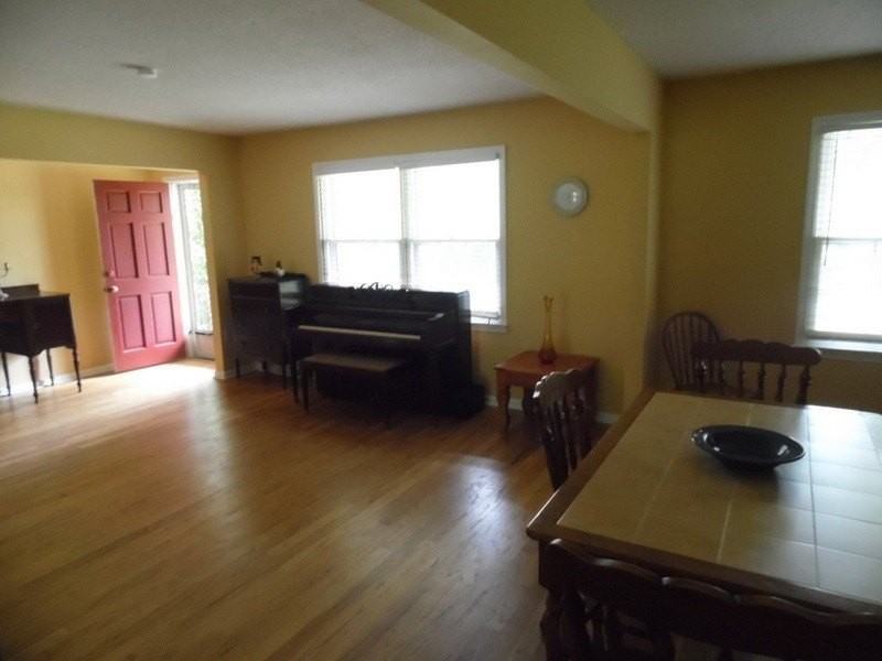 1107 Shoreview Dr - Photo 2 of 20