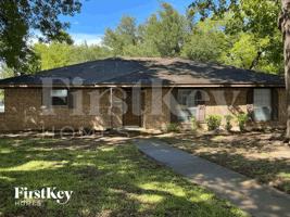 featured image of 222 Creekwood Ct