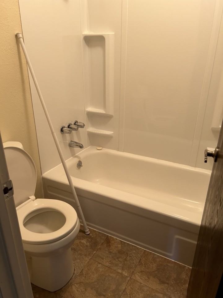 1121 Lloyd Street - Photo 2 of 18