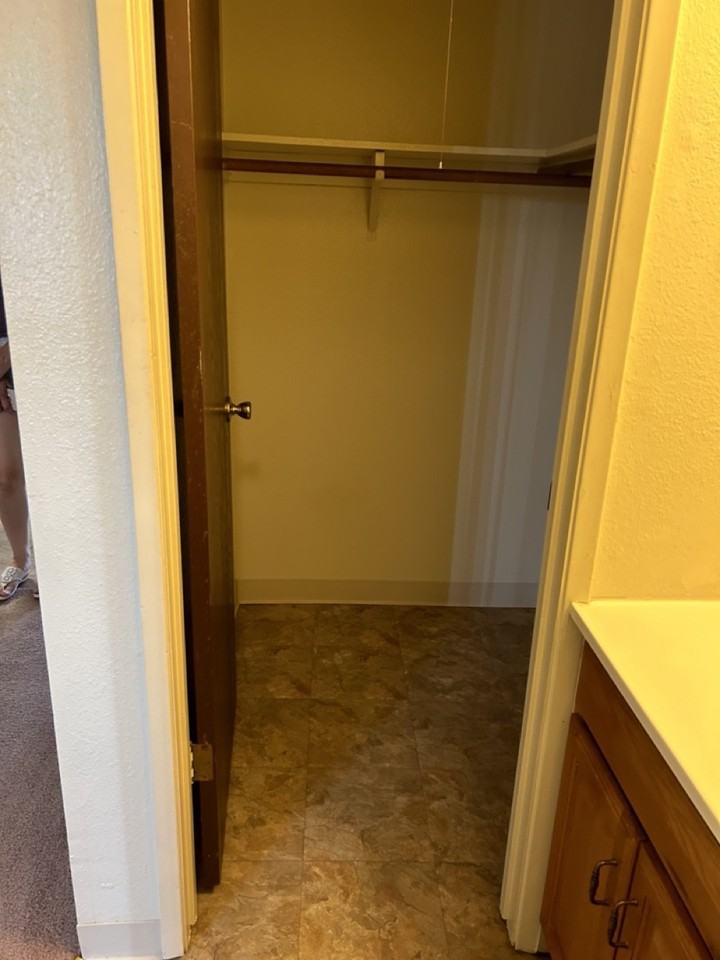1121 Lloyd Street - Photo 3 of 18