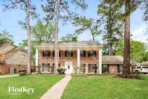 featured image of 1702 Corral Dr