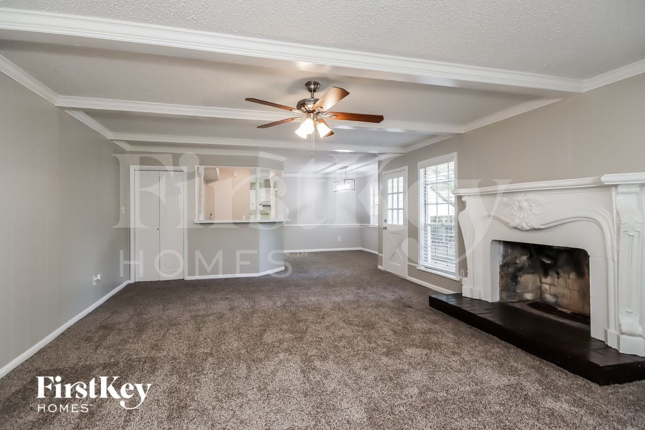 1702 Corral Dr - Photo 7 of 16