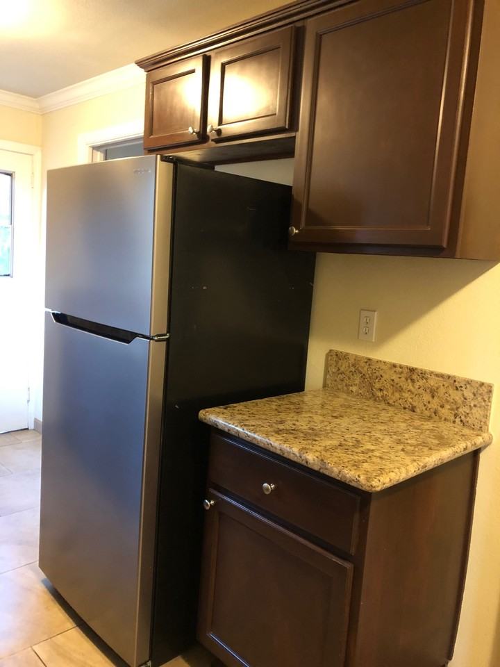 Atara St. Monrovia - Photo 7 of 9