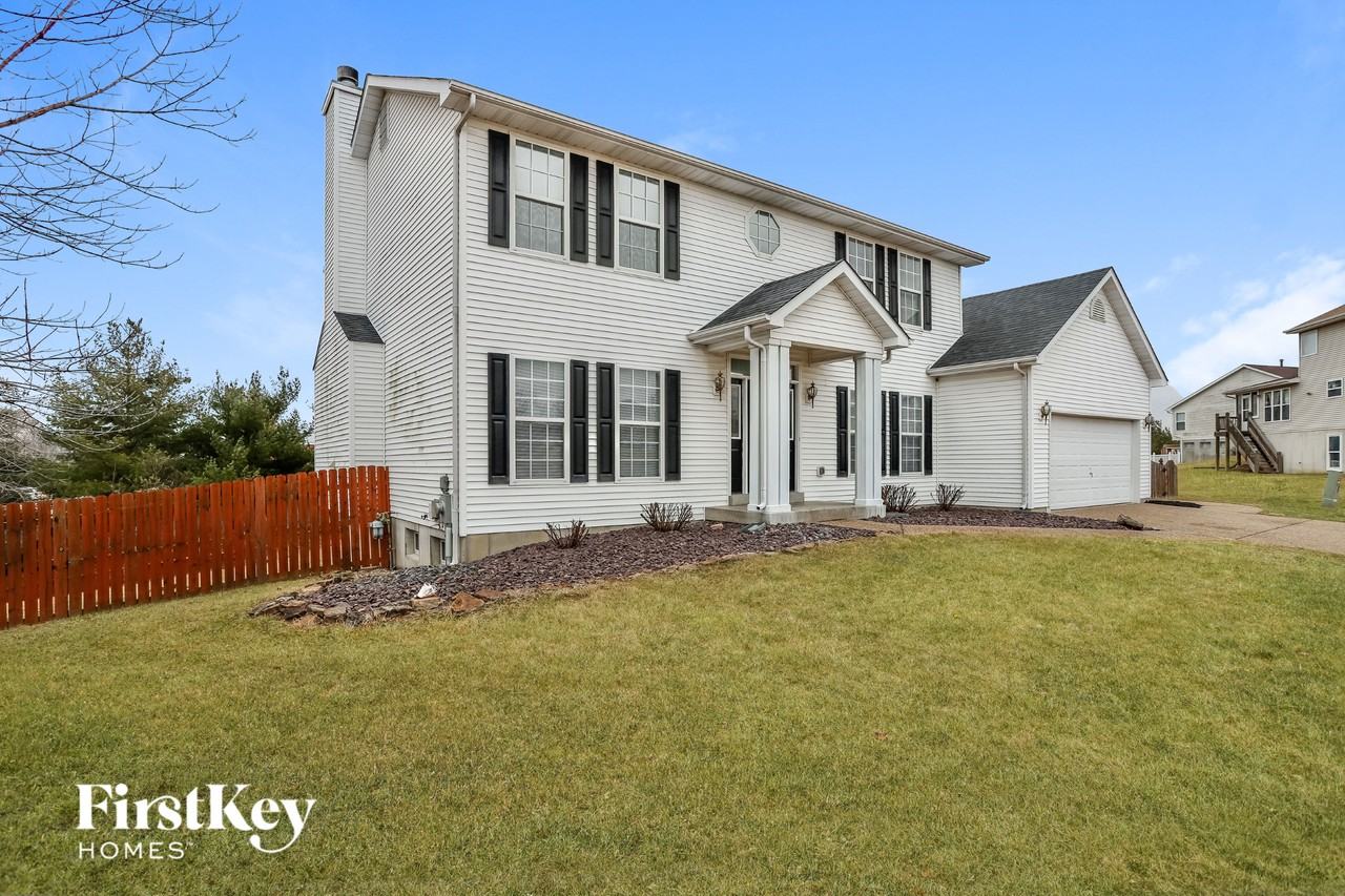 206 Sunshine Dr - Photo 2 of 15