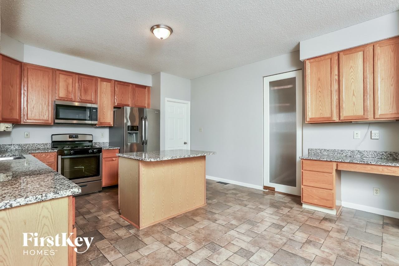 206 Sunshine Dr - Photo 7 of 15