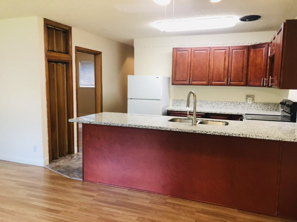 13121 SE Division St. - Photo 3 of 24