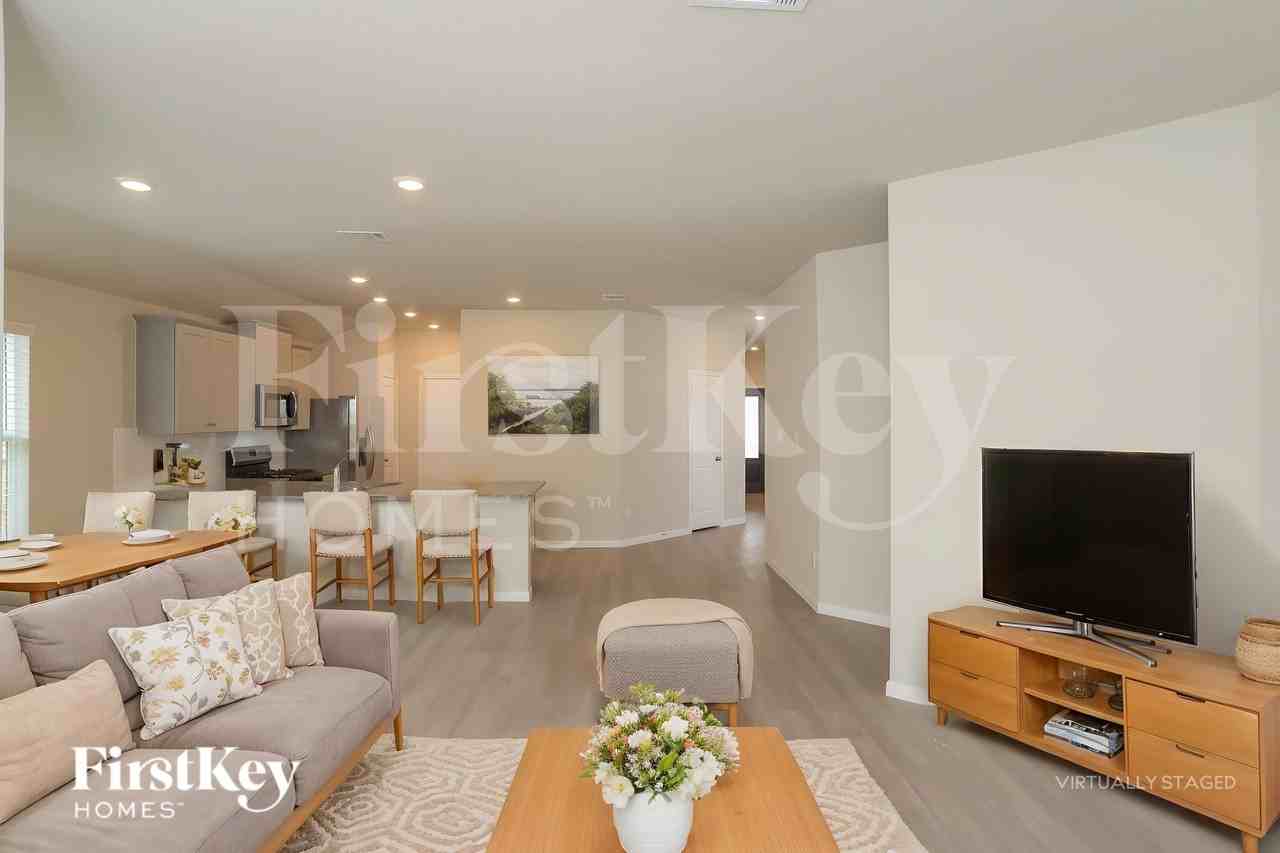 31753 Untrodden Way - Photo 3 of 19