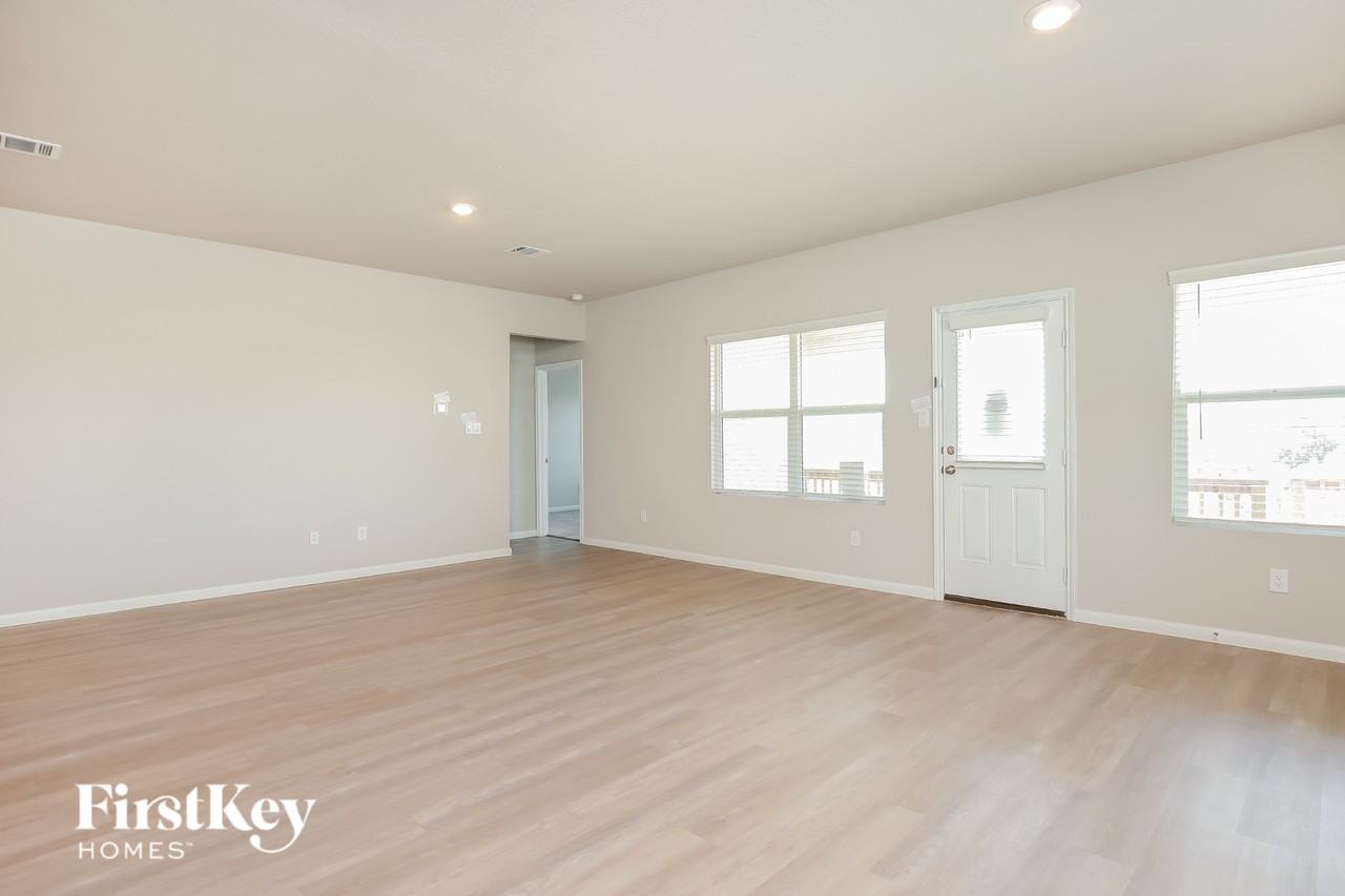 13011 Thyme Way - Photo 4 of 16