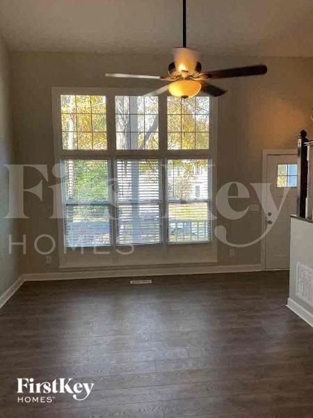 3907 Melshire Ln - Photo 4 of 12