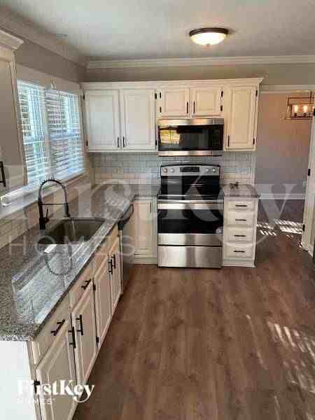3907 Melshire Ln - Photo 7 of 12