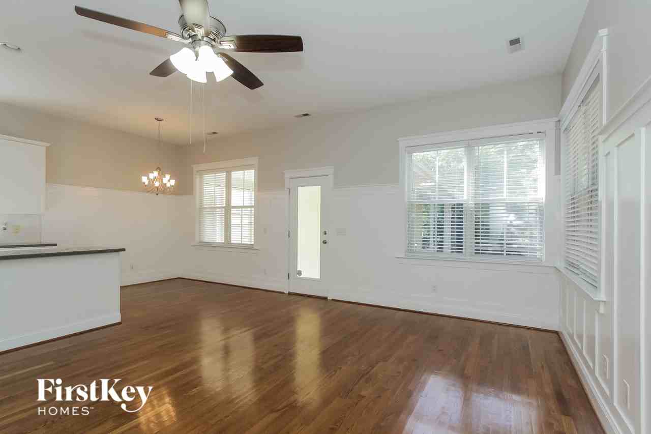 15104 Norman View Ln - Photo 4 of 15