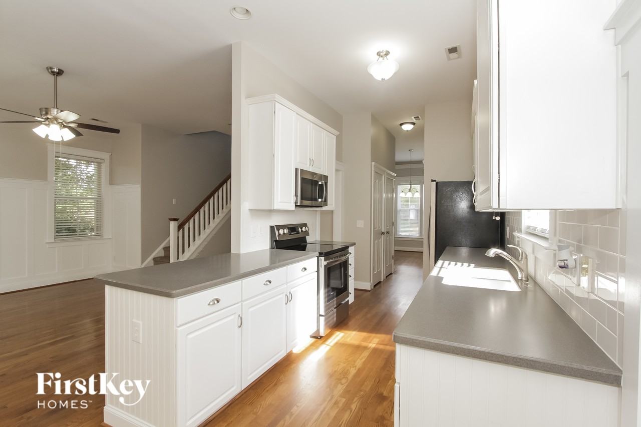 15104 Norman View Ln - Photo 7 of 15
