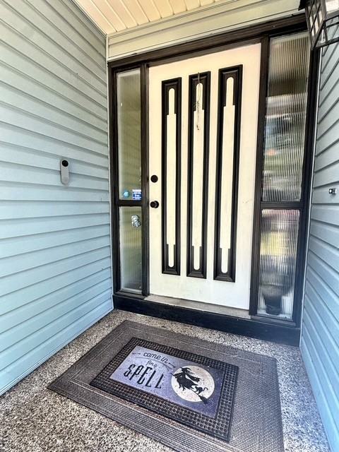 716 Parkway Ct Ne #1 - Photo 3 of 20