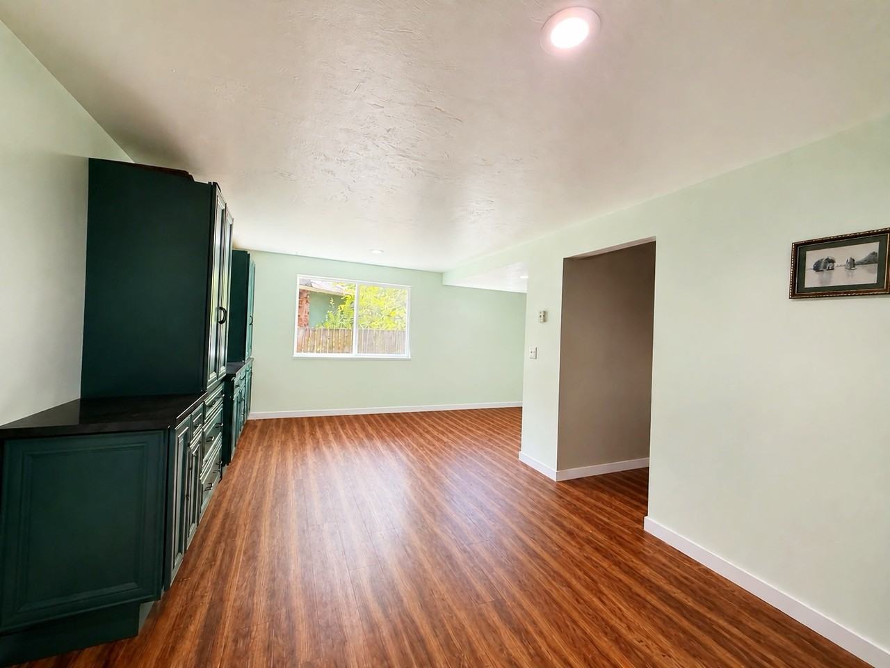 716 Parkway Ct Ne #1 - Photo 5 of 20