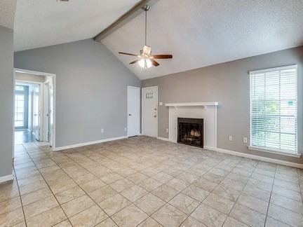 4045 Evergreen St #4045 - Photo 3 of 12
