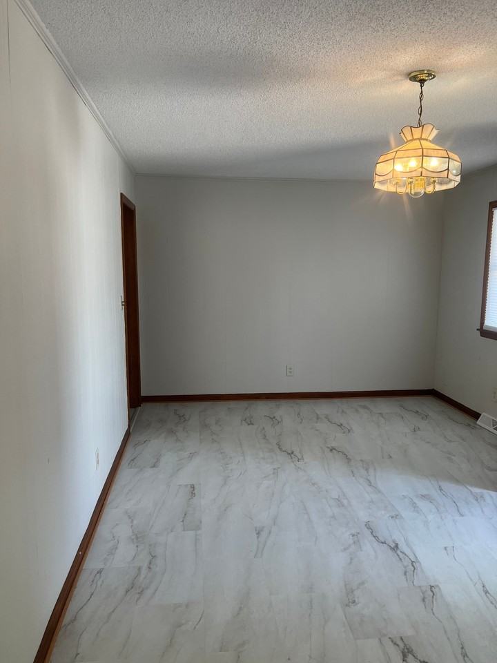 1813 Standish Pl #1 - Photo 6 of 11