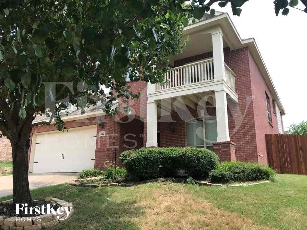 612 Celeste Ln - Photo 2 of 28