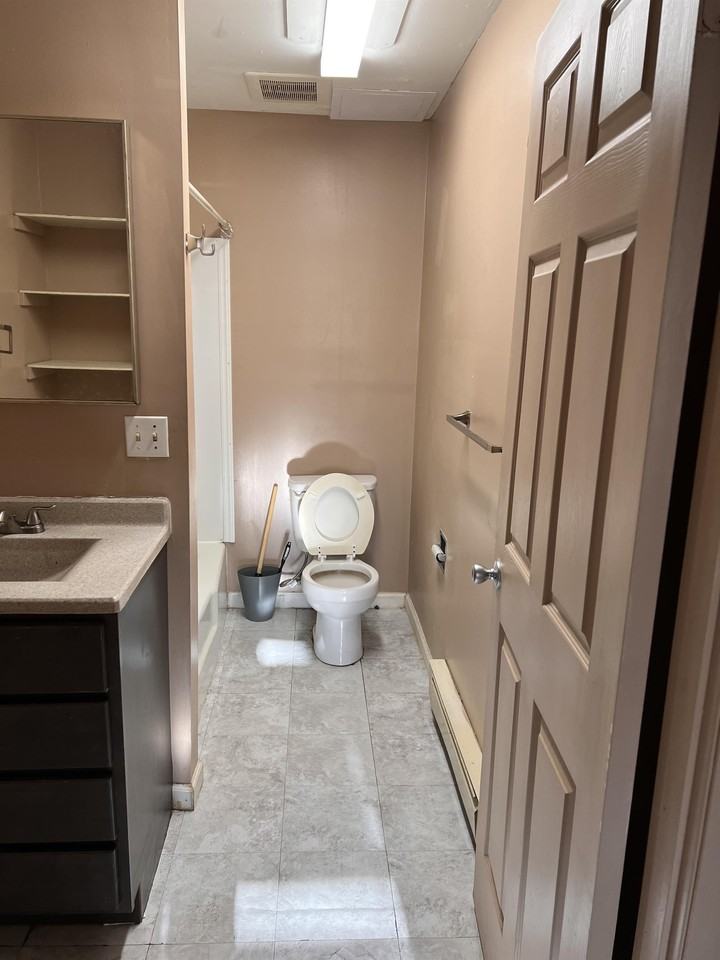 1907 10th Street - Photo 5 of 16