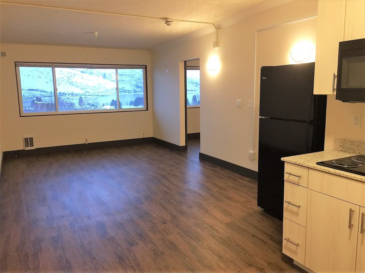 726 N Markeson St - AJAJ One LLC - Photo 3 of 16