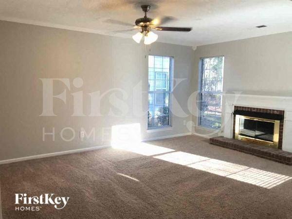 10104 Prosperity Point Ln - Photo 7 of 31