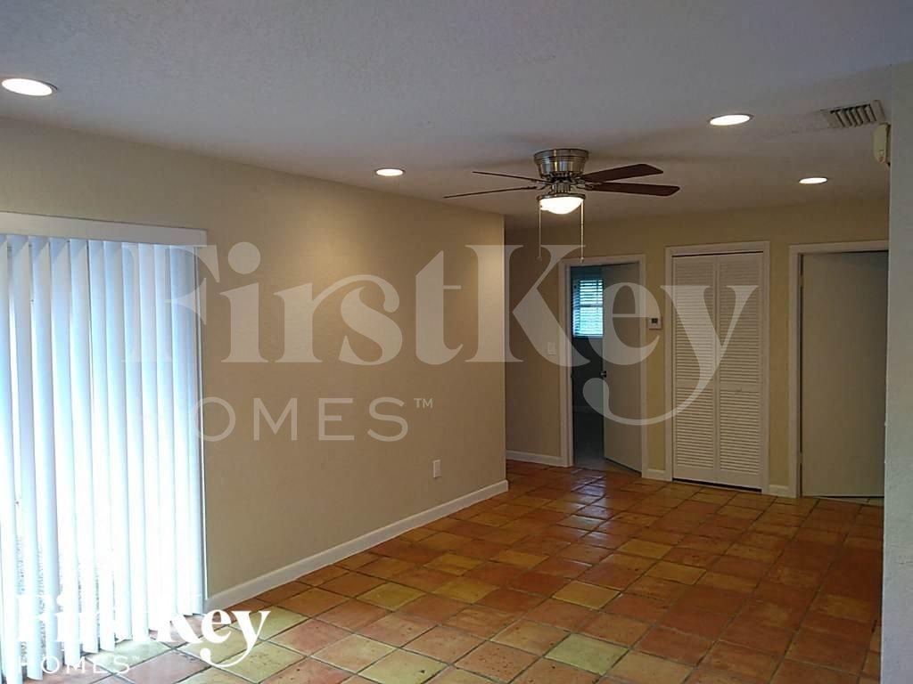 7518 Nw 42nd Dr - Photo 2 of 11