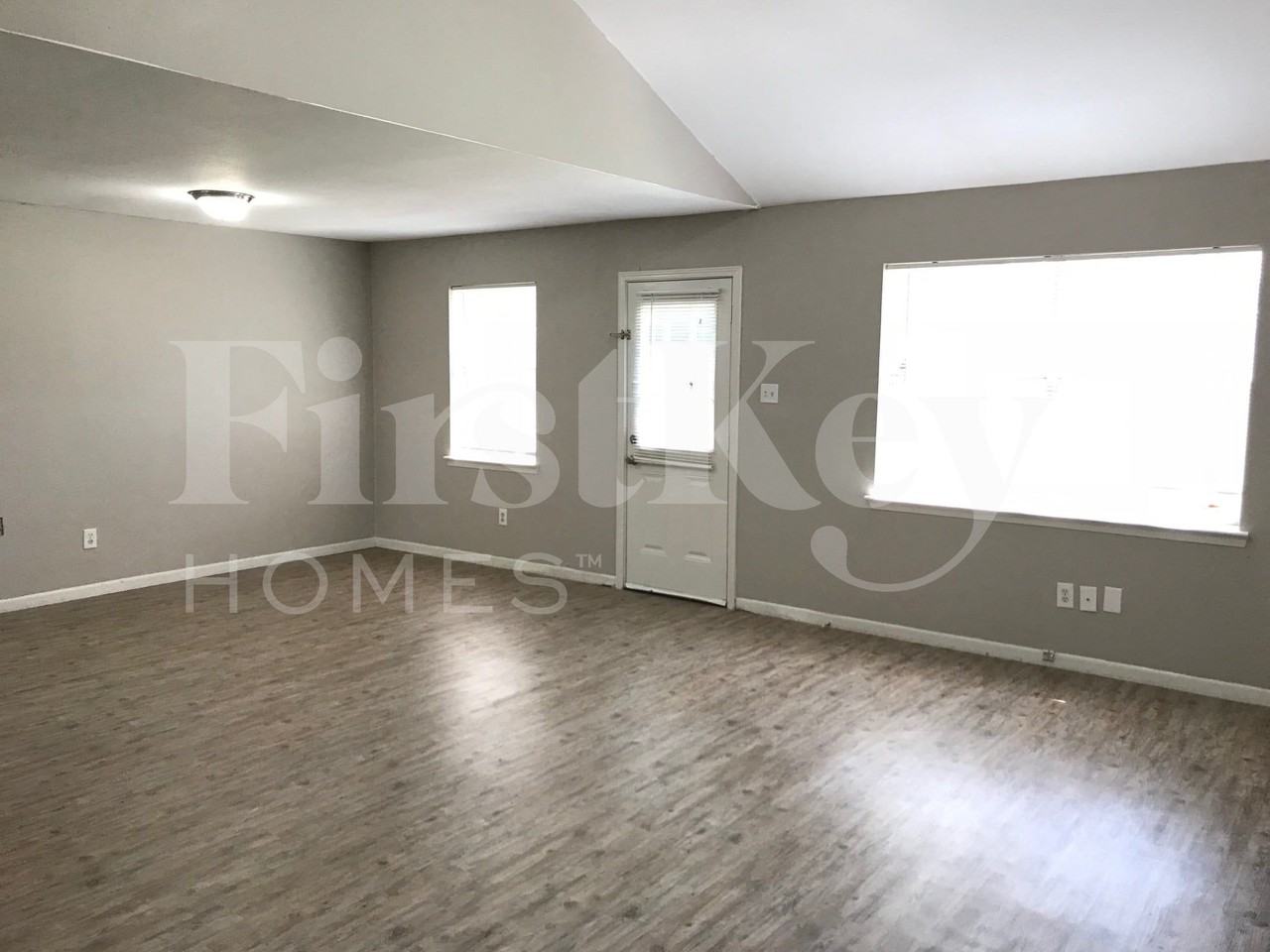 6719 Indian Falls Dr - Photo 6 of 19