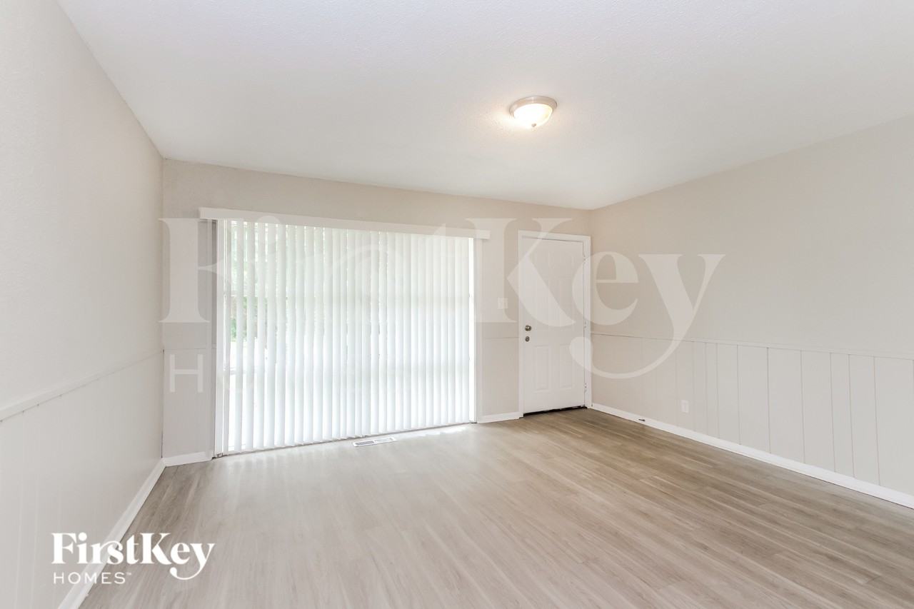 6714 Brookhaven Dr - Photo 3 of 16