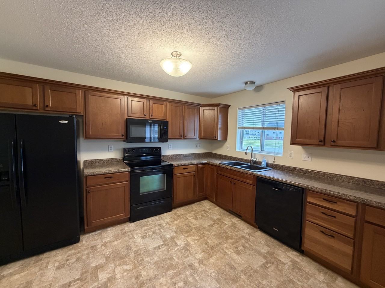 4210 47th St S #1 - Photo 4 of 21
