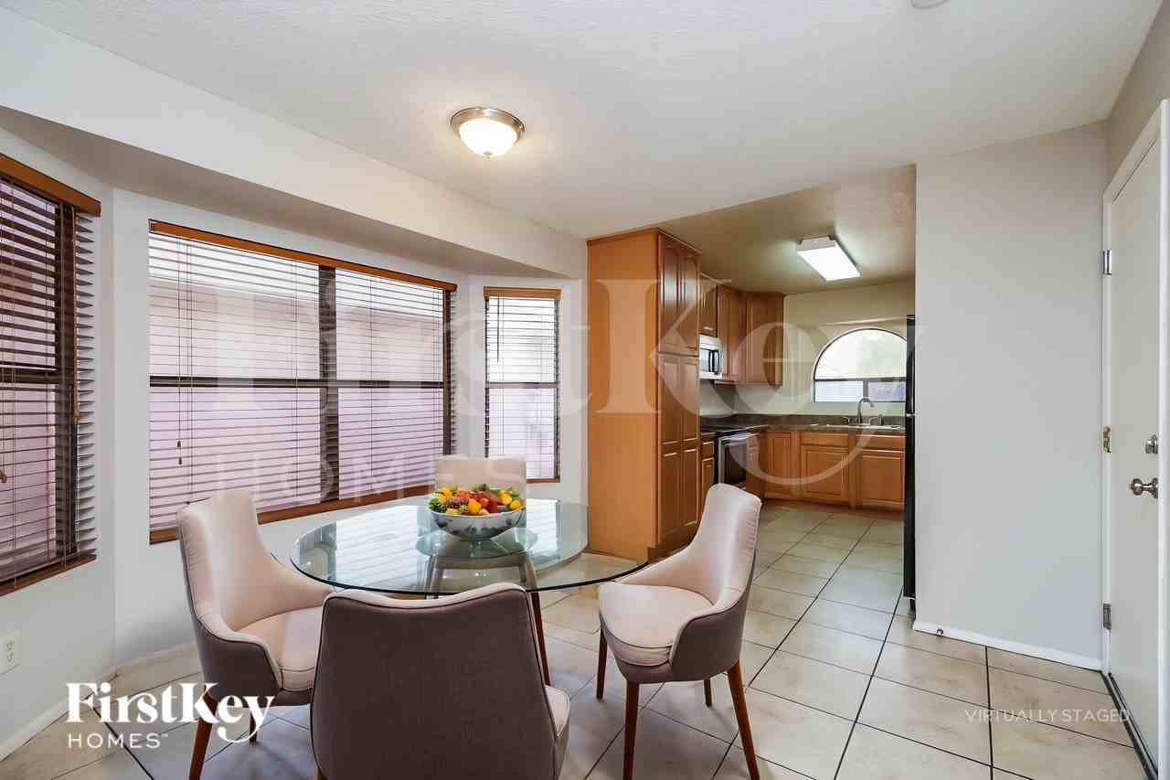 6410 W Townley Ave - Photo 7 of 18