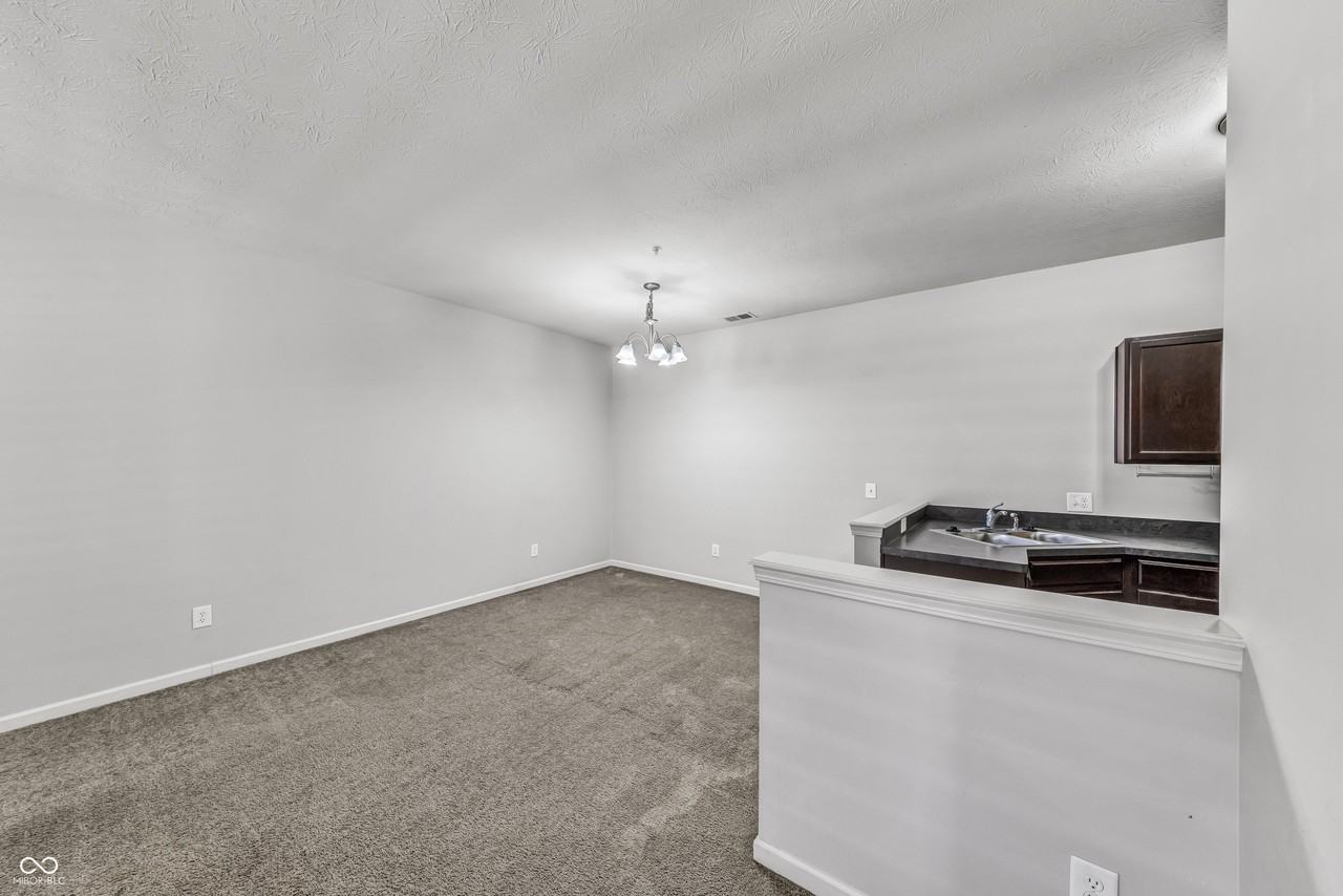 12030 Zircon Ln #1000 - Photo 4 of 13