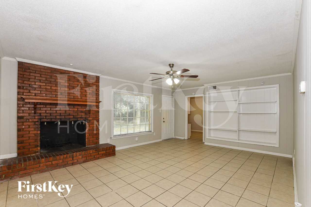5819 Fox Lair Ave - Photo 2 of 19