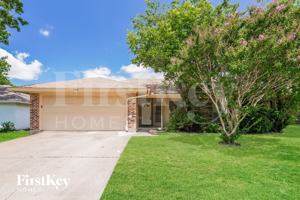 featured image of 5304 Tamarack Ct