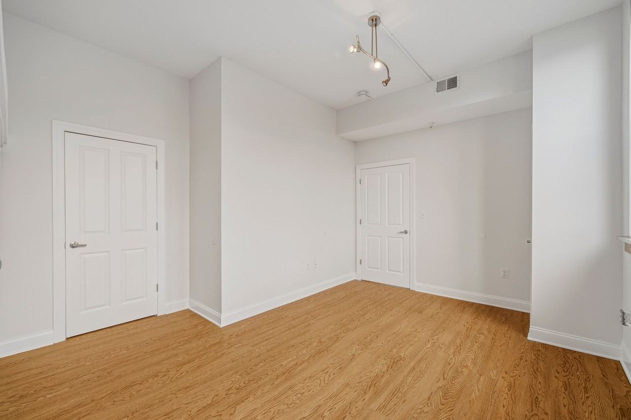 17 Mineral Springs Rd #301 - Photo 5 of 16