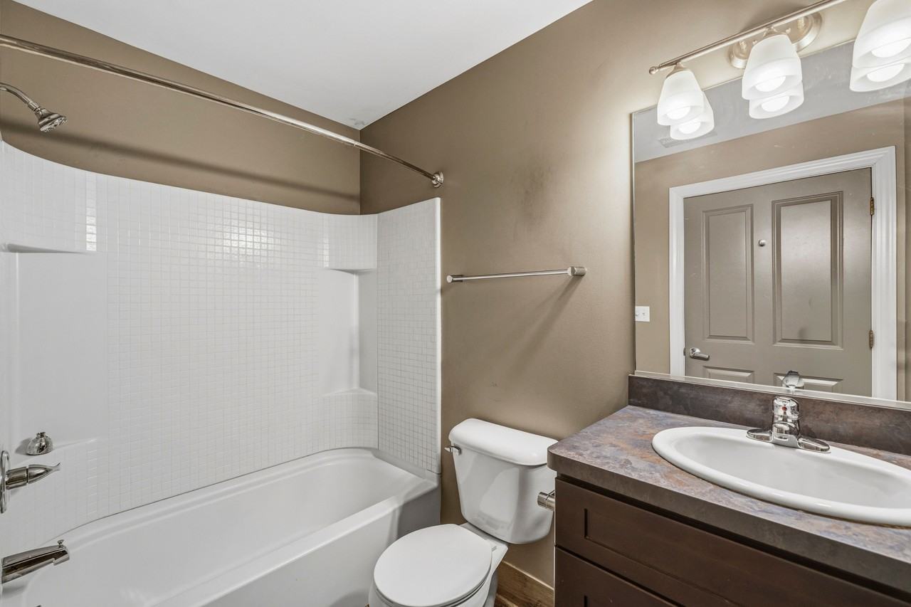 17 Mineral Springs Rd #104 - Photo 4 of 19