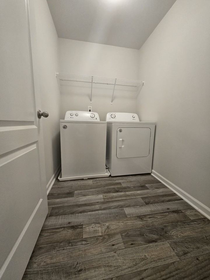 87 Heron Ct #1 - Photo 4 of 4