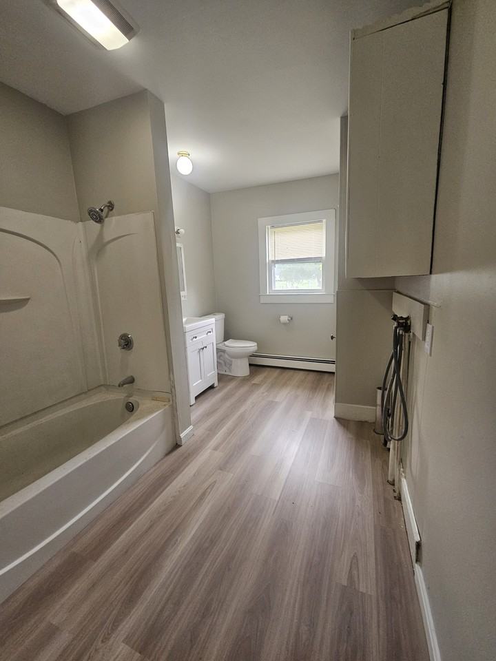 1719 Walker St #2 - Photo 3 of 9