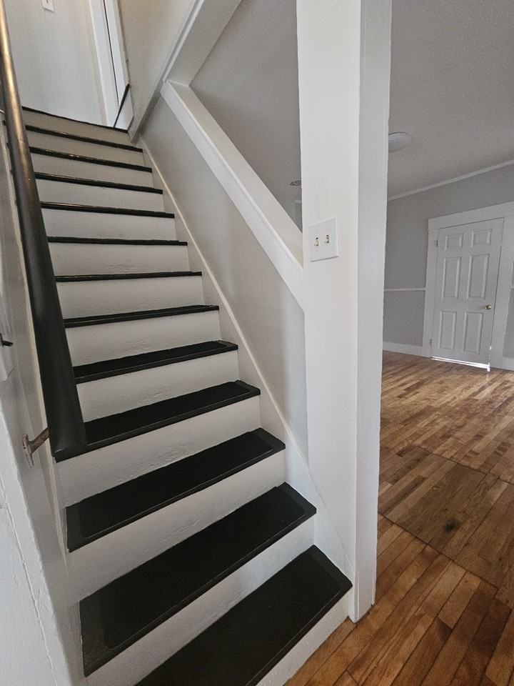 1719 Walker St #2 - Photo 7 of 9
