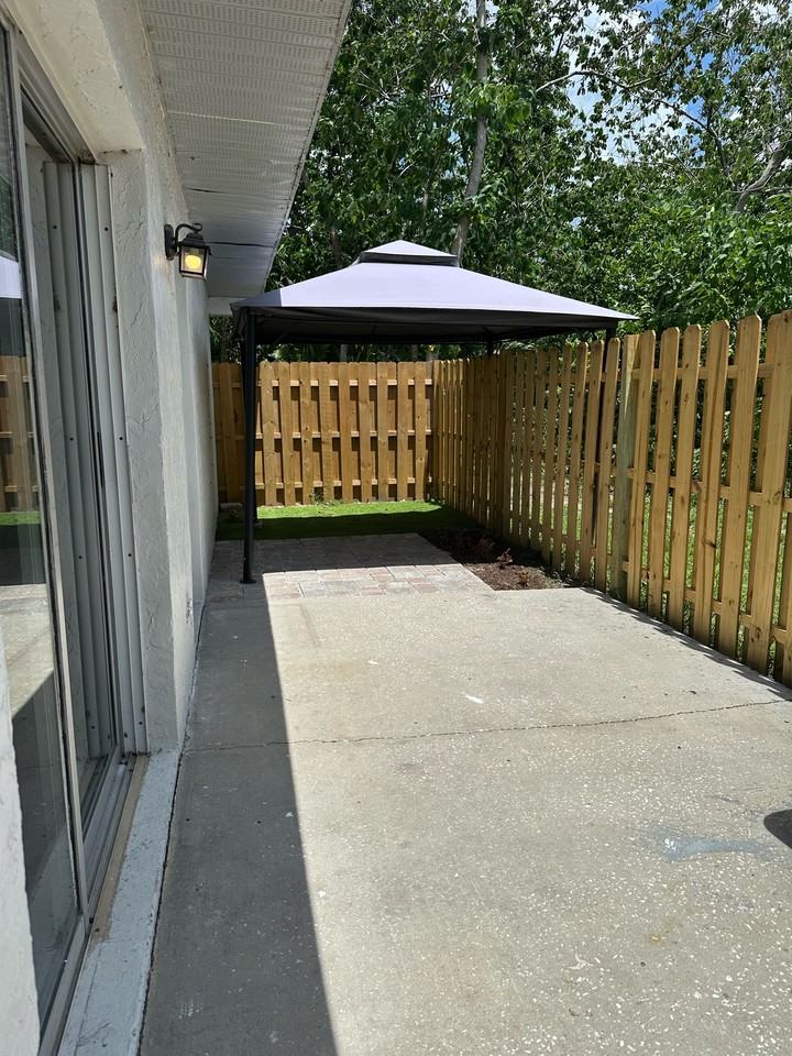 2931 Se 52nd Ave #D - Photo 2 of 20