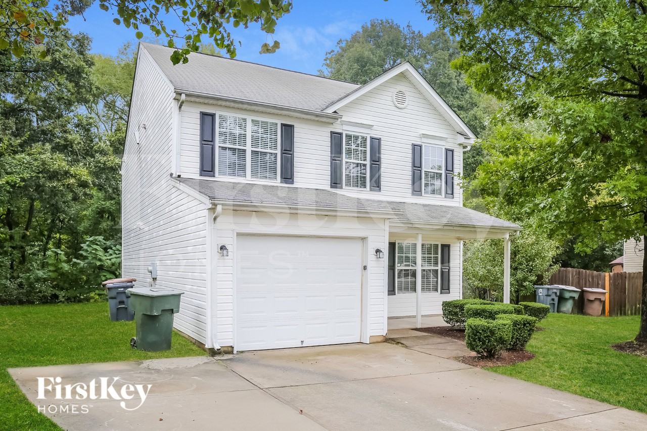 4708 Mallard Creek Dr - Photo 2 of 16
