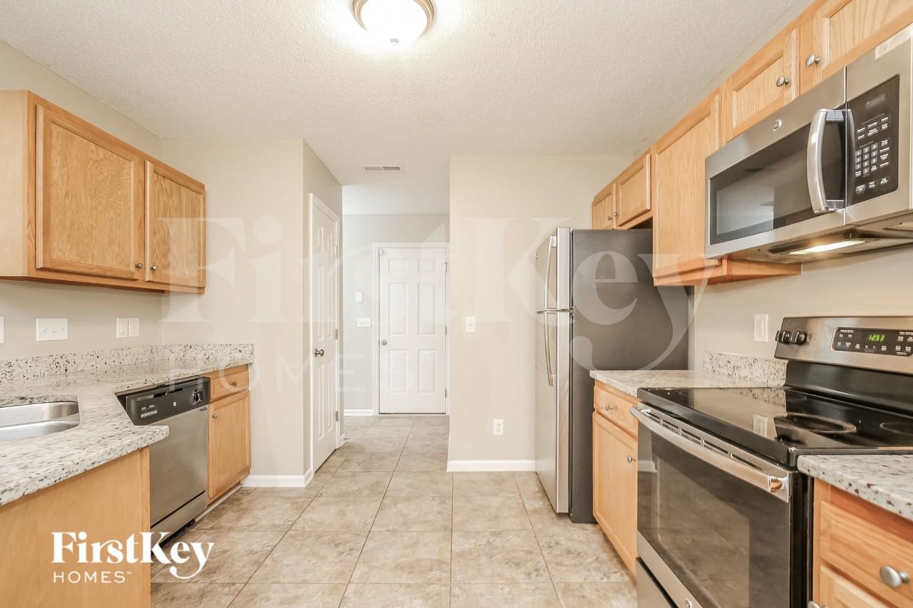 4708 Mallard Creek Dr - Photo 6 of 16