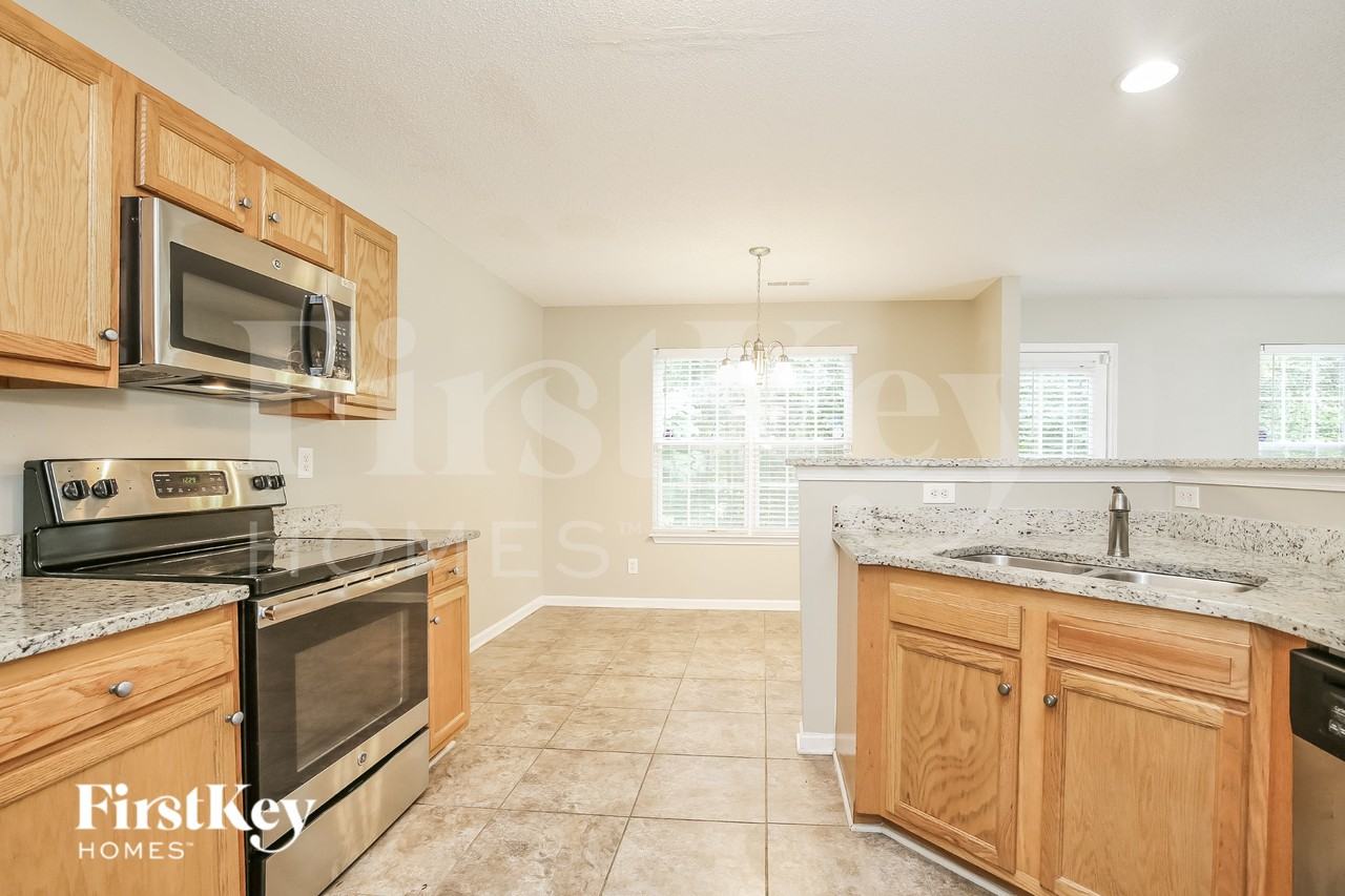 4708 Mallard Creek Dr - Photo 7 of 16