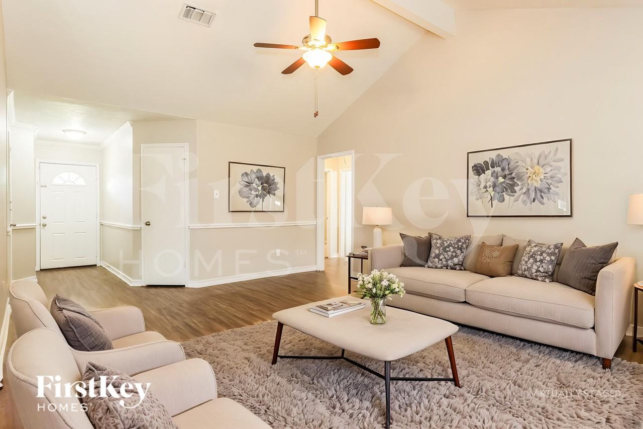 20327 Bridgedale Ln - Photo 5 of 19