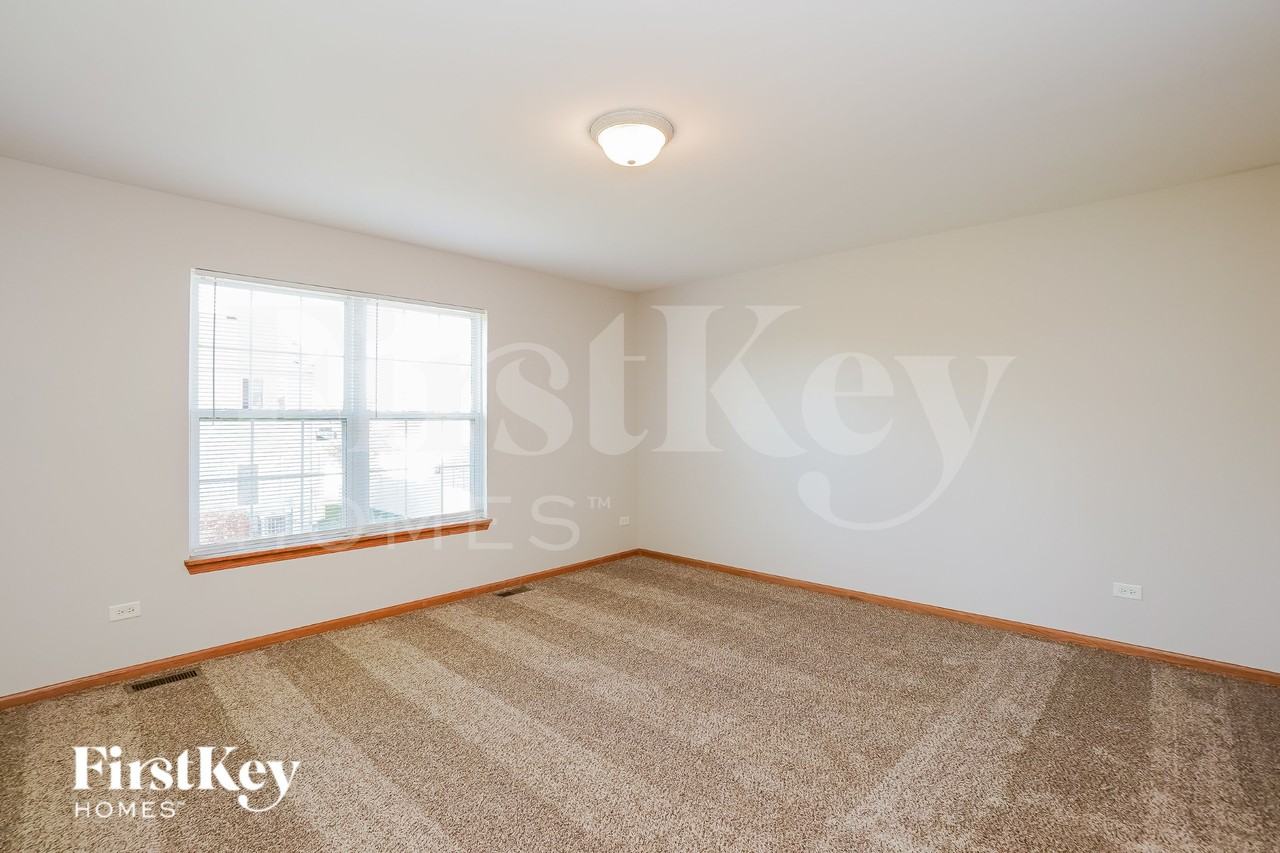 16460 Kingsbrook Dr - Photo 7 of 16