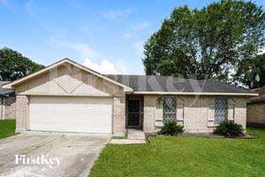 featured image of 15823 Baybriar Dr