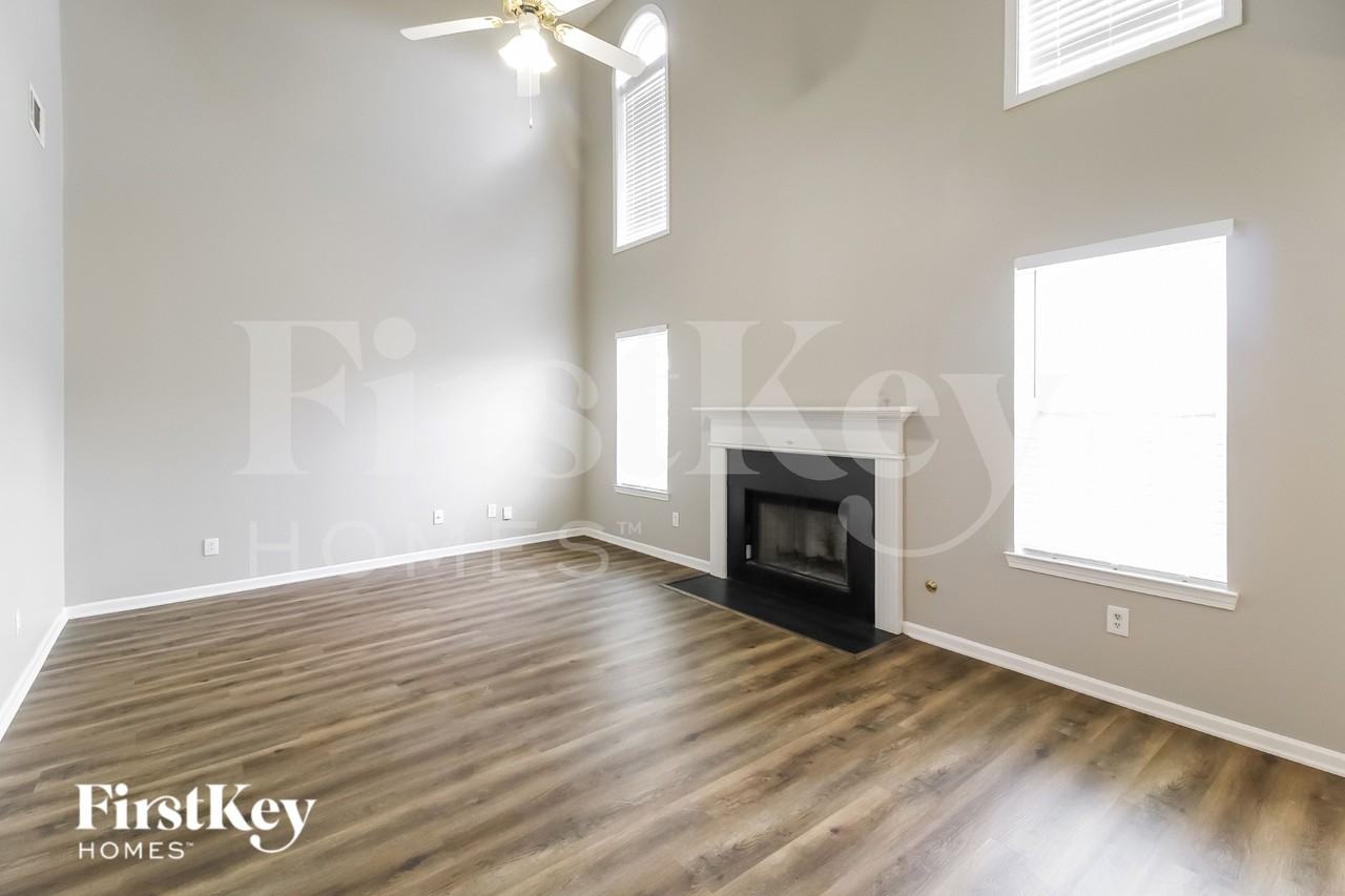 15 Dairyland Dr - Photo 4 of 16
