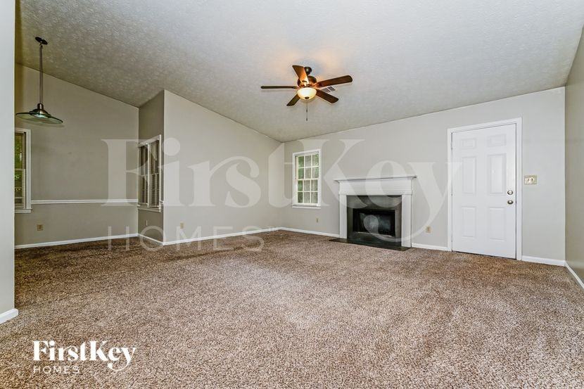 1411 Windy Hill Ct Se - Photo 2 of 16